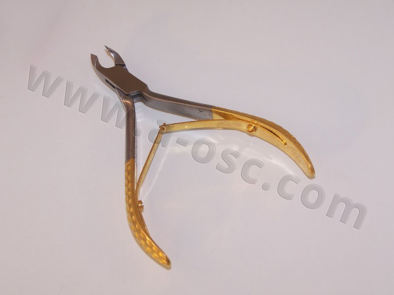 Cuticle Nipper - EZ Grip / gold handle